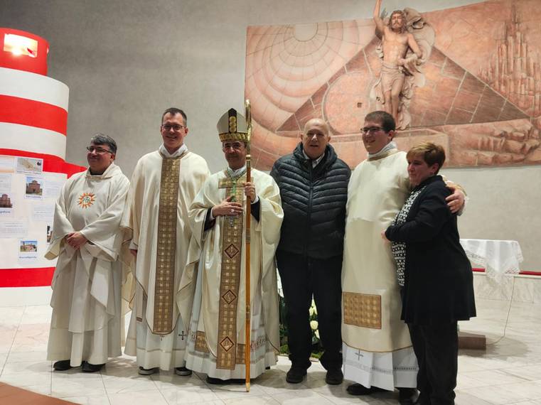 03 _ ordinazione diaconale di Luca Campagnoli9 .jpg