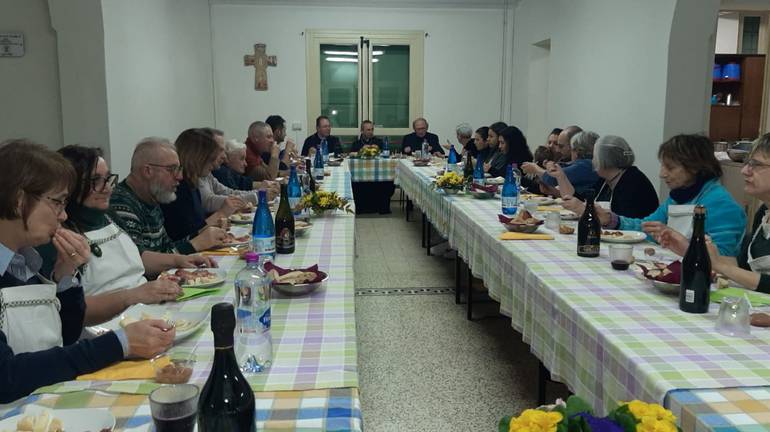 07 cena a Romanore con i collaboratori di Romanore.jpg