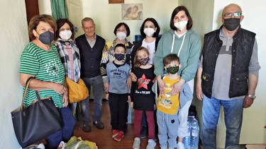 C:\fakepath\1-famiglia ucraina.jpg