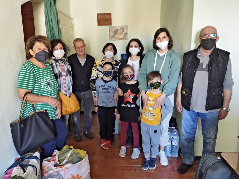 C:\fakepath\1-famiglia ucraina.jpg