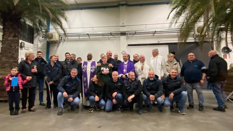 1. messa fabbrica volceri volongo.jpg