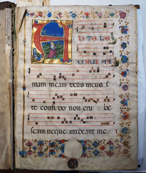 3.a_Corale N_Graduale_f.1r.JPG