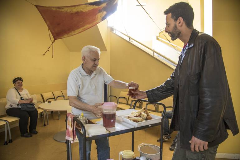 Un momento di ristoro alle docce_Marco Garofalo.jpg