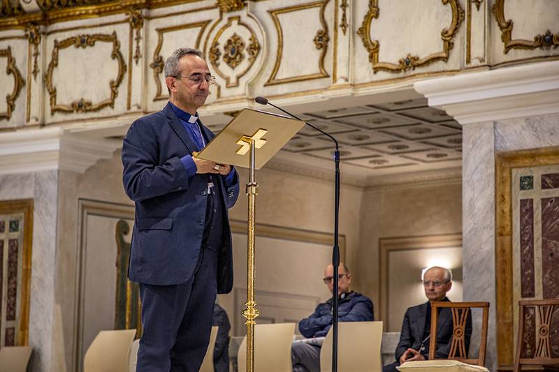 C:\fakepath\Vescovo a Matera.jpg