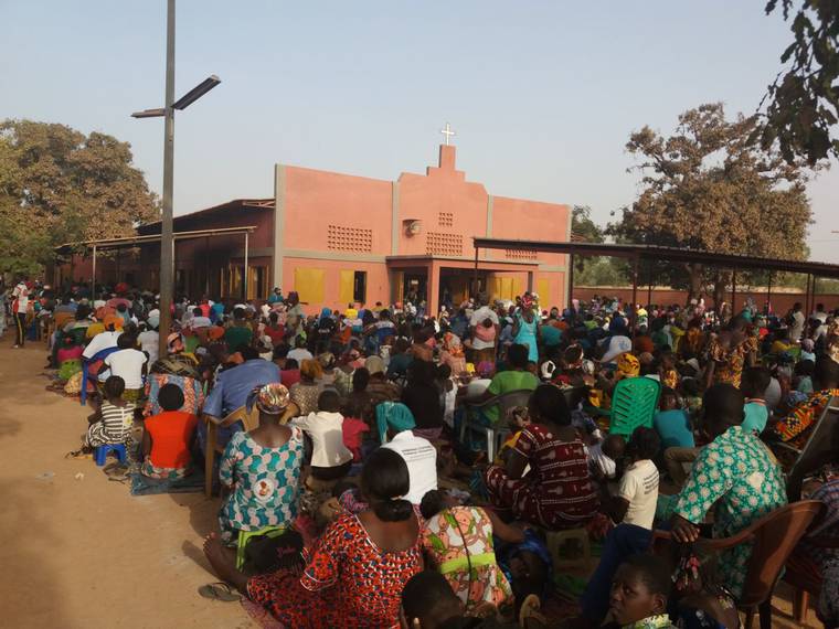 burkina faso_la chiesa non basta.jpg