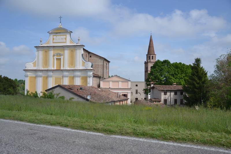 chiesa Governolo.JPG