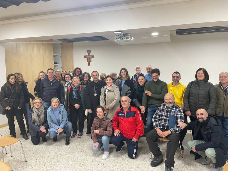 incontro con educatori castel d_ario.jpeg