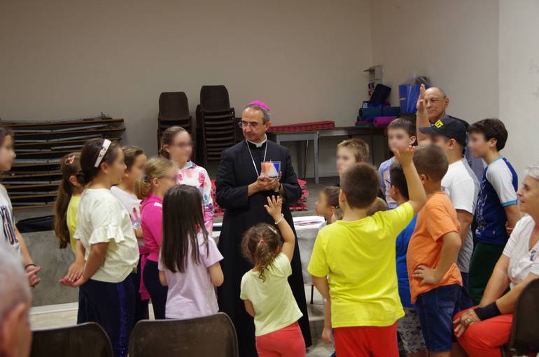 incontro famiglie e consegna candela _1_.JPG