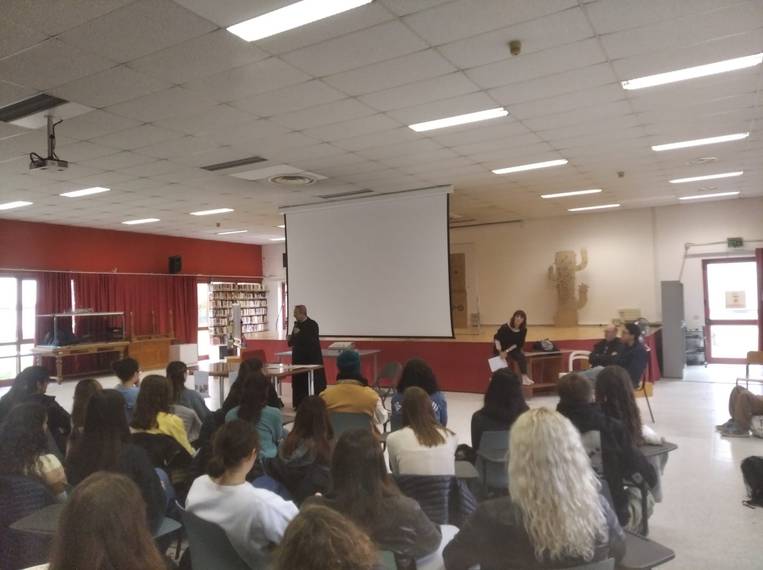 istituto manzoni suzzara.jpg