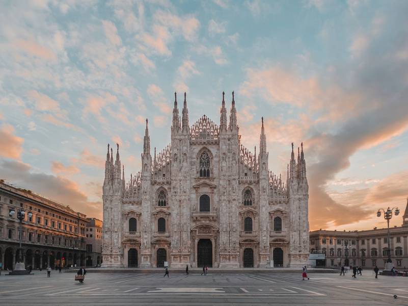 C:\fakepath\ouael-ben-salah-duomo milano-unsplash.jpg