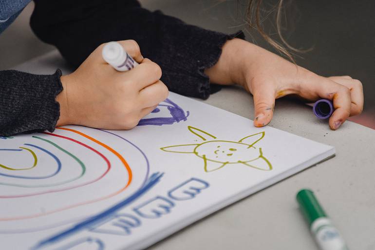 pexels_allan_mas_disegno arcobaleno.jpg