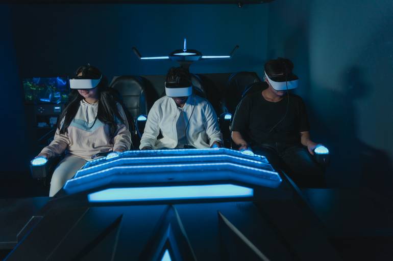 pexels_tima_miroshnichenko_realtà virtuale.jpg