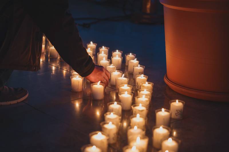 C:\fakepath\sebbi-strauch-candele veglia preghiera-unsplash.jpg