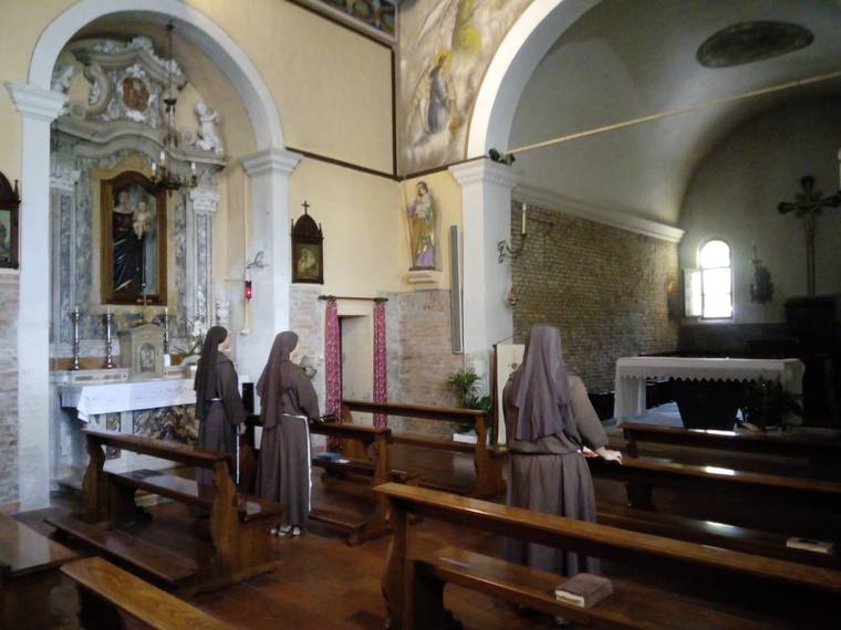 sorelle san francesco.jpg