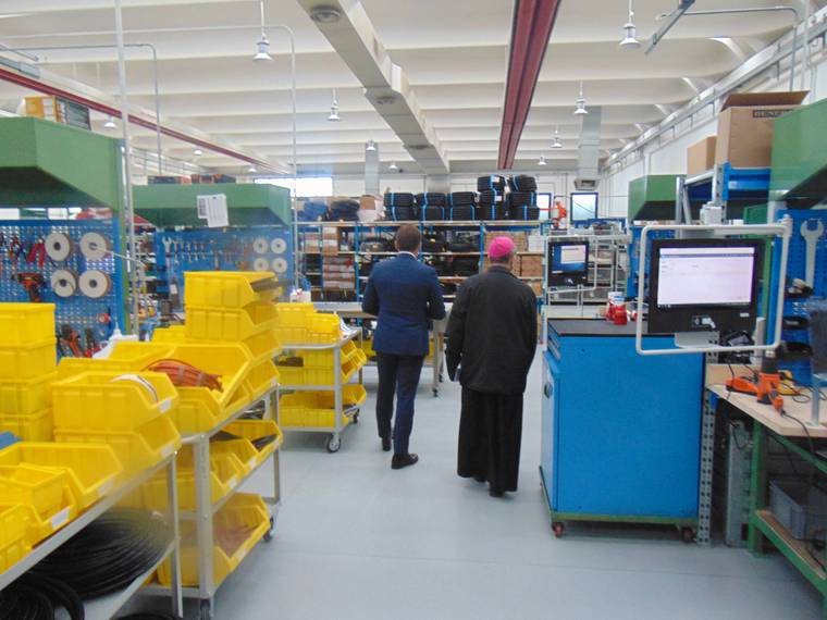 C:\fakepath\vescovo fabbrica.jpg