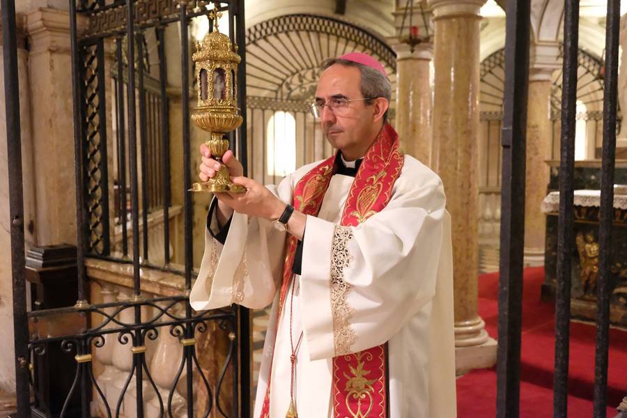 C:\fakepath\vescovo preziossisimo sangue 09.2023_bellesia.jpg