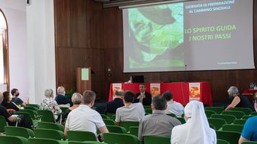 C:\fakepath\vescovo sinodo (3).jpg