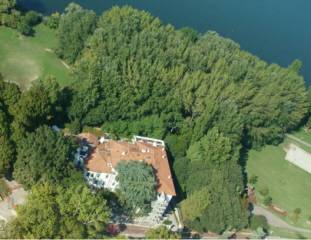 C:\fakepath\villa al lago.jpg